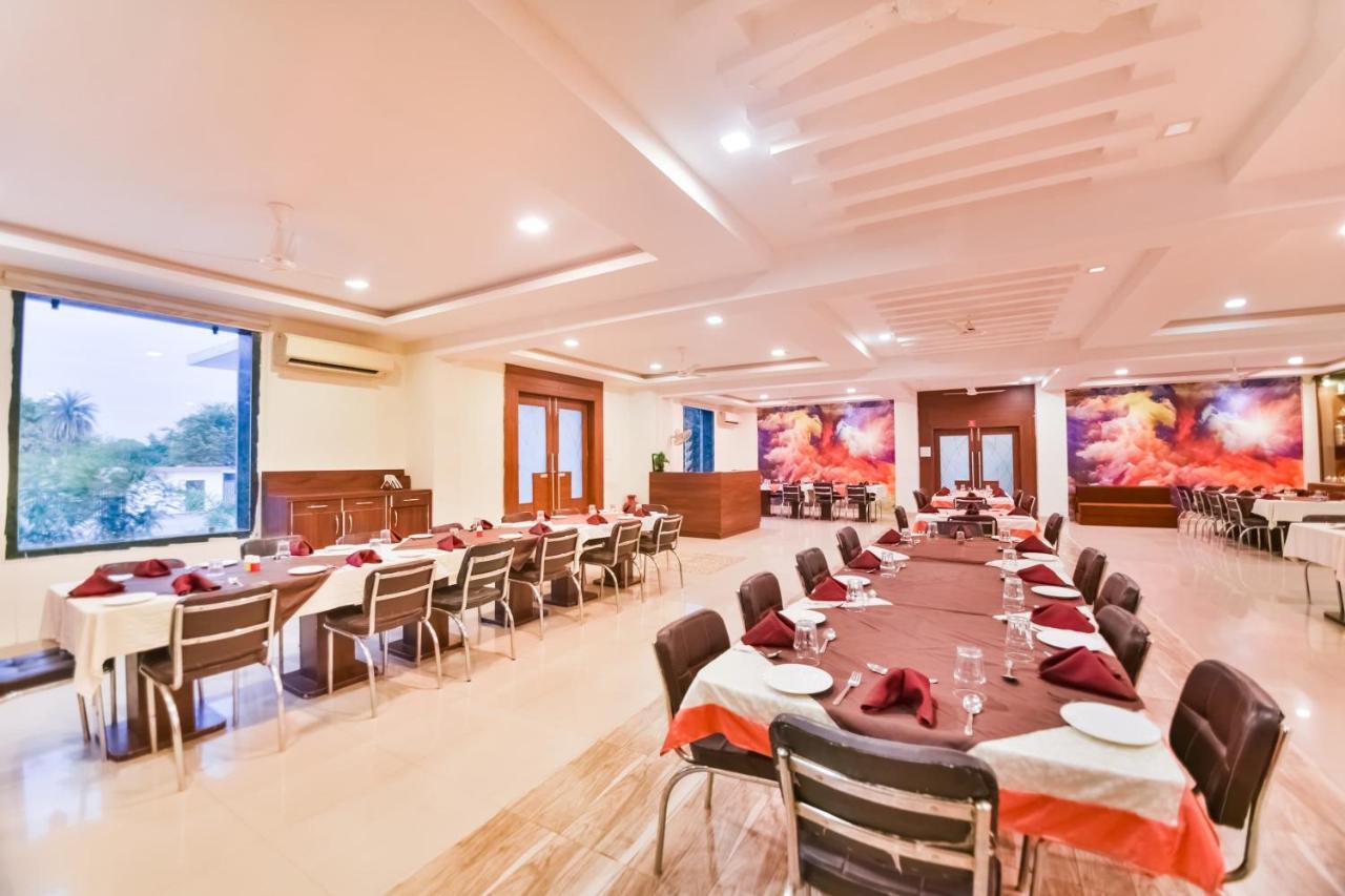 Palette - The Elegance Resort Chittorgarh Exterior photo