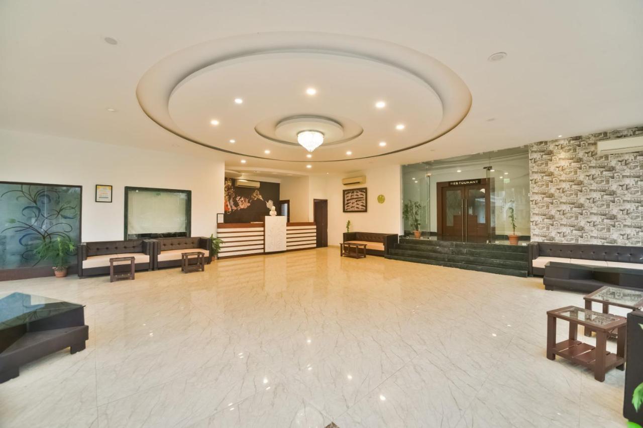 Palette - The Elegance Resort Chittorgarh Exterior photo