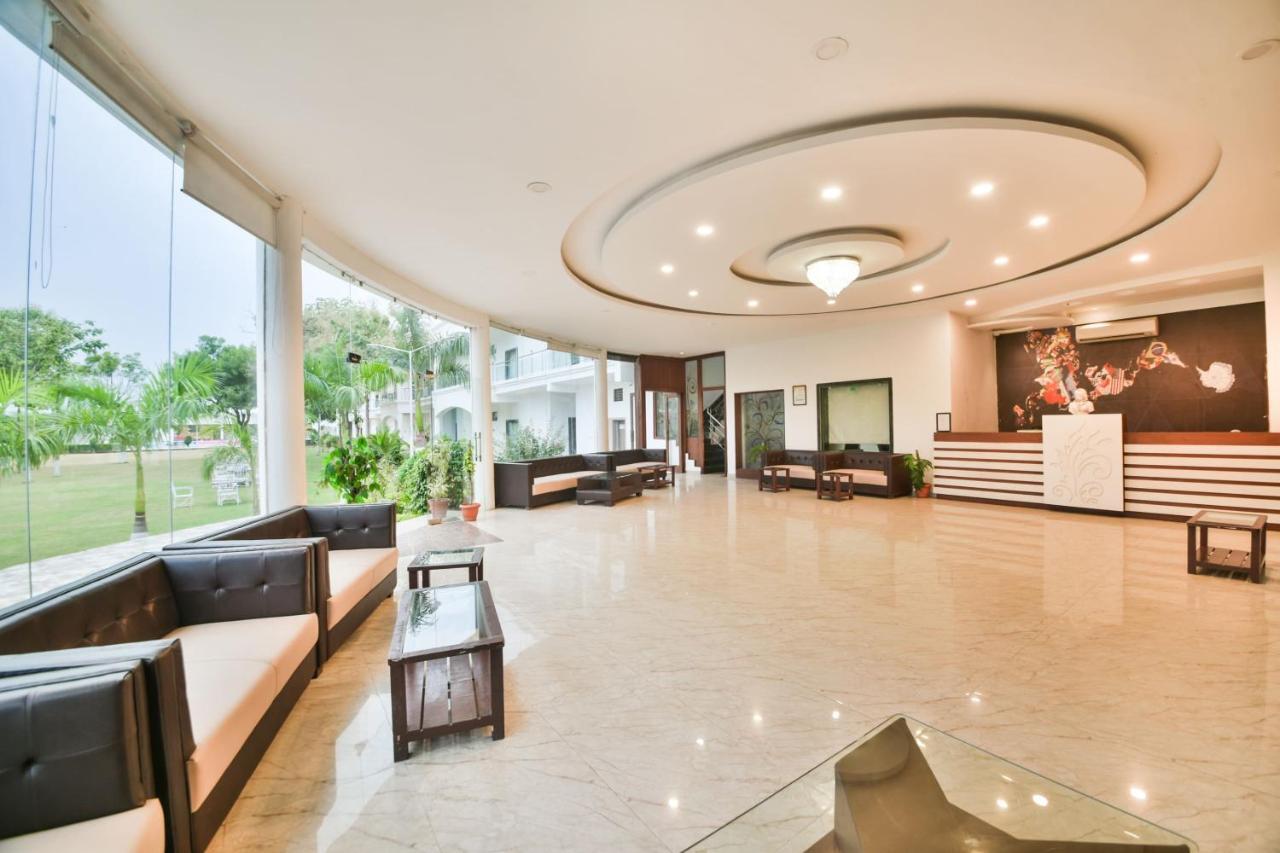 Palette - The Elegance Resort Chittorgarh Exterior photo